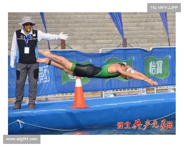 中国铁人三项联赛首站厦门盛大开赛 激烈角逐点燃赛事热情 中国铁人三项联赛首站厦门盛大开赛 激烈角逐点燃赛事热情